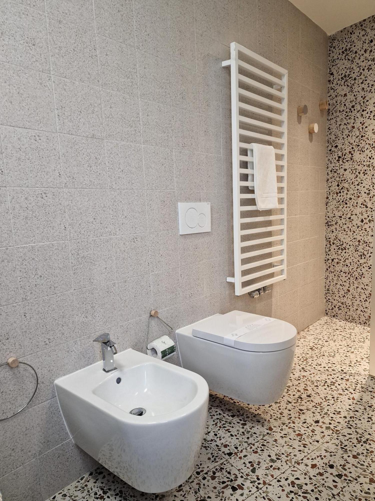 Cozy Flat Mins Walk To Navigli And Metro Porta Genova Lejlighed Milano Eksteriør billede